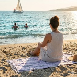 Double Gauze Cotton Peshtemal in Fish Pattern